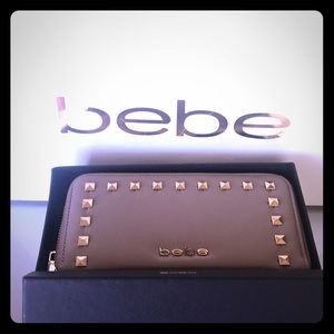 Bebe Jane zip around wallet.